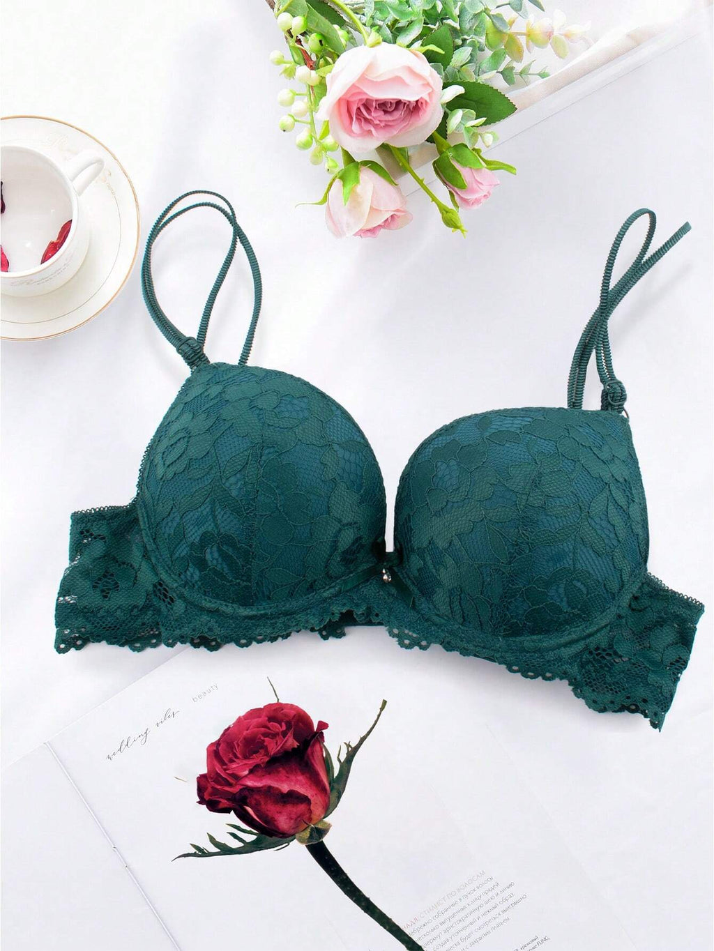 Women Lace Pattern Underwear Push up Bra with Anti-Slip Straps to Prevent Sagging and Collection of Underarm Fat, Ideal for Wedding Dress, Lingerie