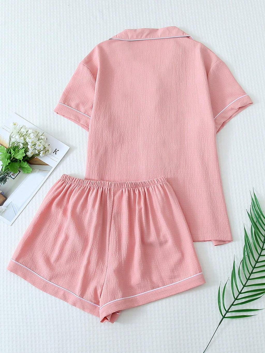 2Pcs Solid Color Women'S Summer Contrast Trim Lapel Pocket Heart Short Sleeve Button Top and Bow Shorts Pajama Set