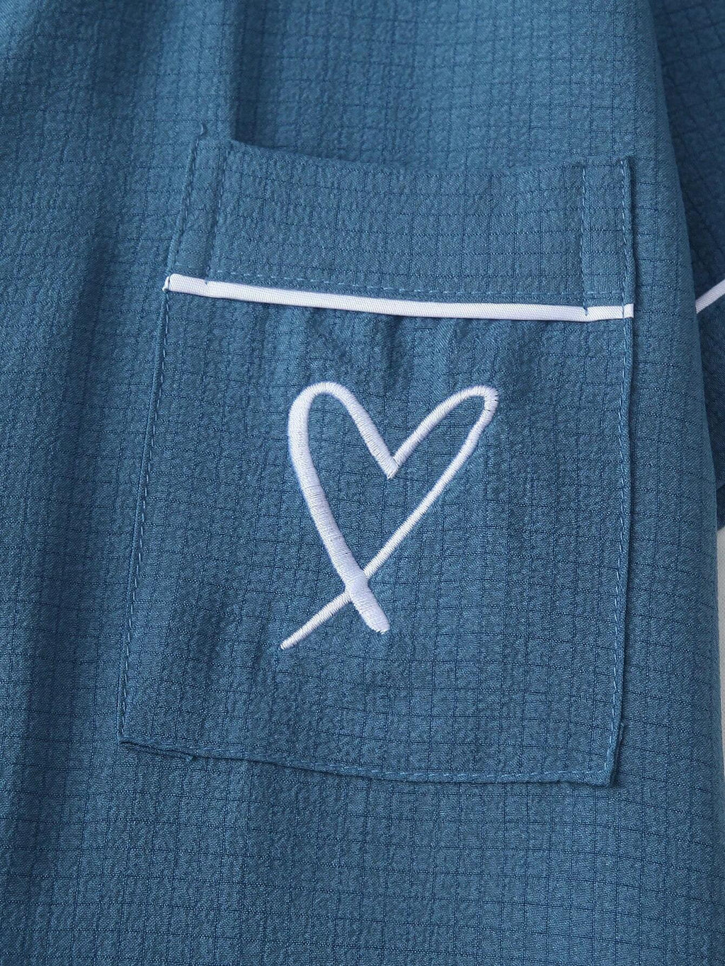 2Pcs Solid Color Women'S Summer Contrast Trim Lapel Pocket Heart Short Sleeve Button-Up Top and Bow Shorts Pajama Set