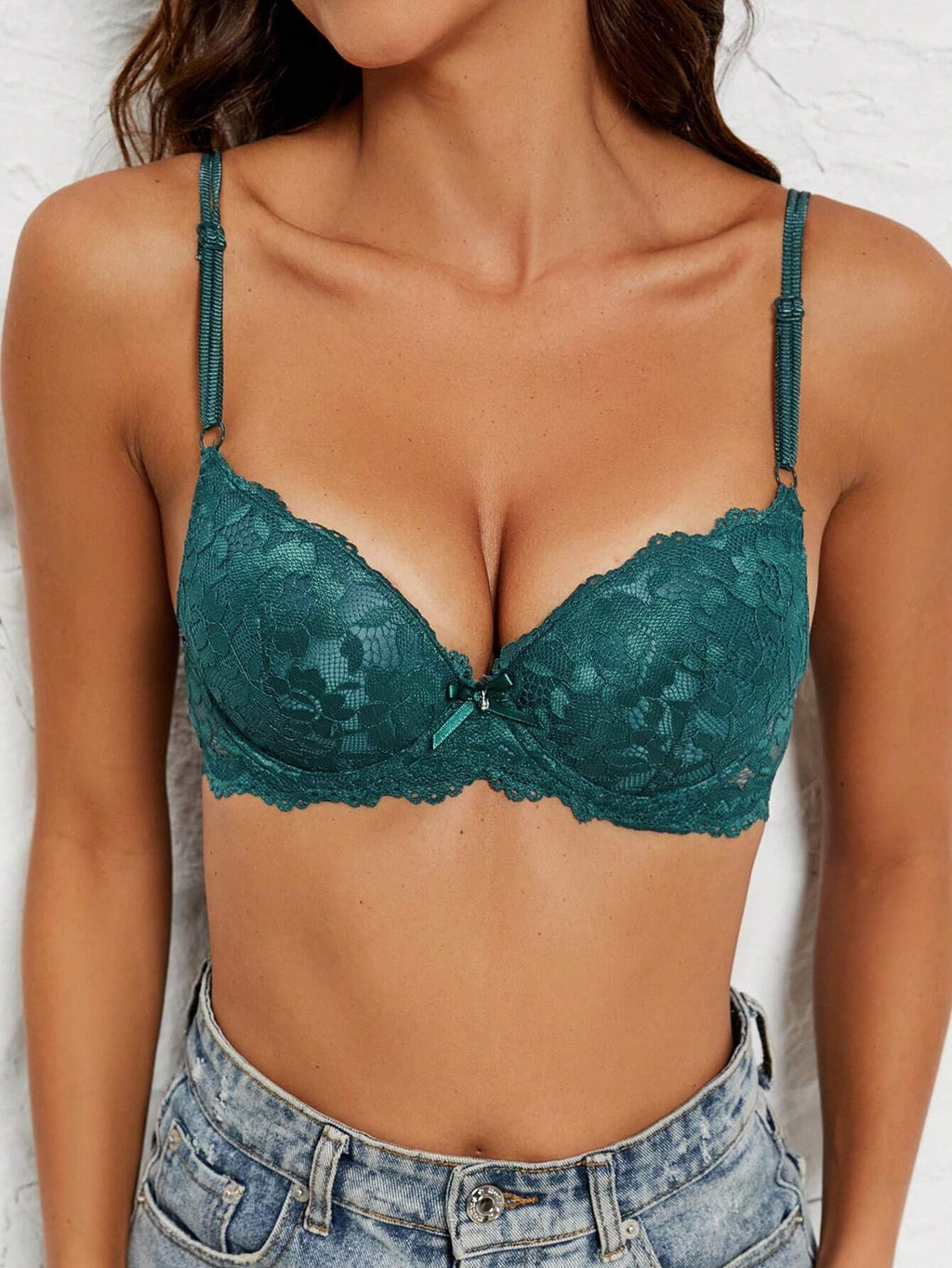 Women Lace Pattern Underwear Push up Bra with Anti-Slip Straps to Prevent Sagging and Collection of Underarm Fat, Ideal for Wedding Dress, Lingerie