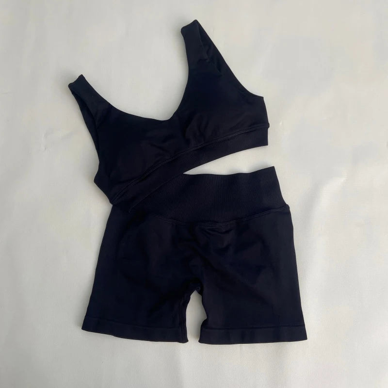 Women's Seamless Gym Set Scoop Backless Sports Bra V Neck Top with Scrunch Shorts Yoga Workout Outfit Fitness Clothing