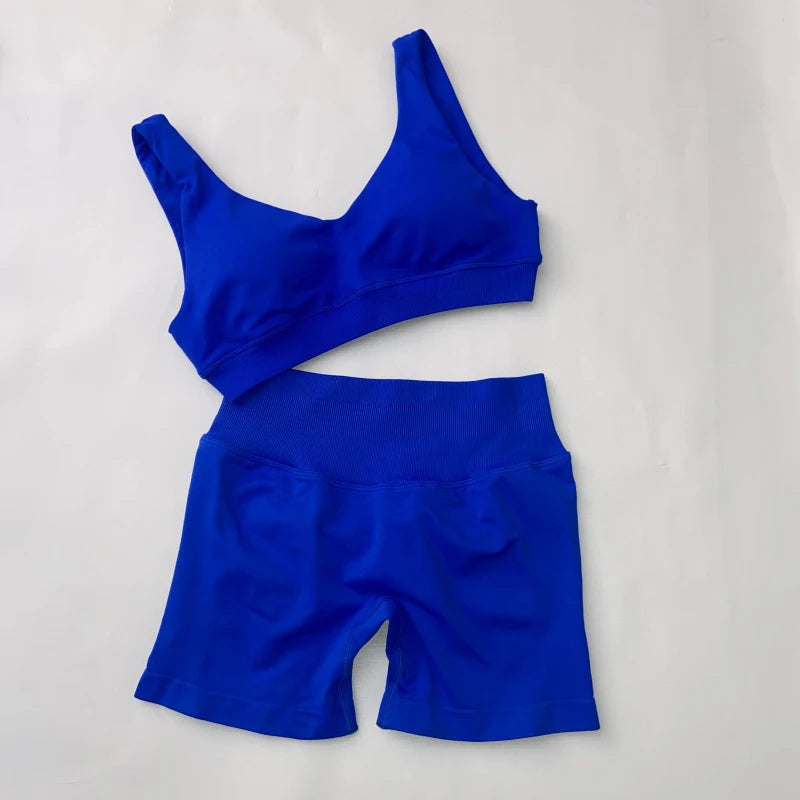 Women's Seamless Gym Set Scoop Backless Sports Bra V Neck Top with Scrunch Shorts Yoga Workout Outfit Fitness Clothing
