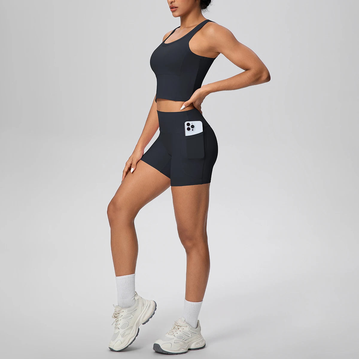 2PCS Women Summer Fitness Sports Yoga Set Backless Yoga Underwear with Chest Pad Workout Top Quick-Dry Gym Pockets Shorts Set