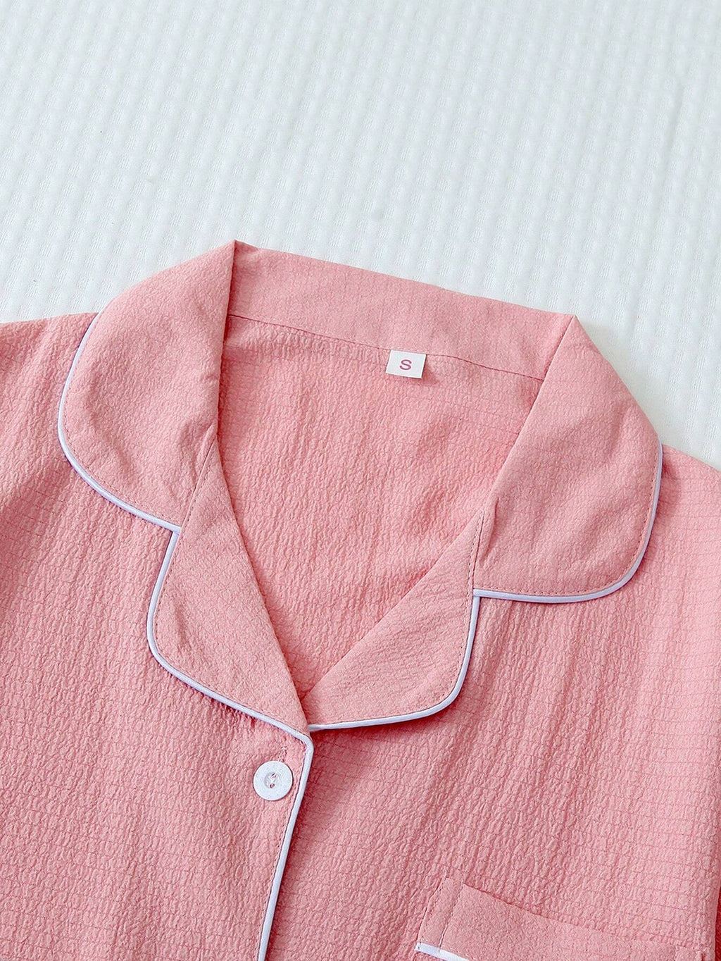 2Pcs Solid Color Women'S Summer Contrast Trim Lapel Pocket Heart Short Sleeve Button Top and Bow Shorts Pajama Set