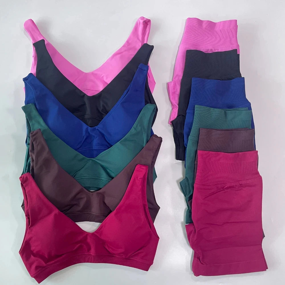 Women's Seamless Gym Set Scoop Backless Sports Bra V Neck Top with Scrunch Shorts Yoga Workout Outfit Fitness Clothing