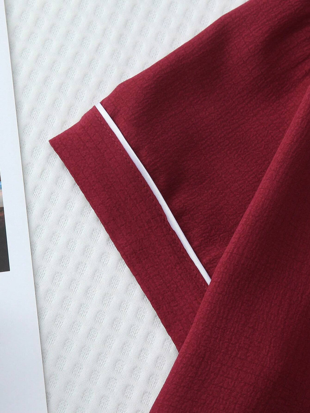 2Pcs Solid Color Women'S Summer Contrast Trim Lapel Pocket Heart Short Sleeve Button-Up Top and Bow Shorts Pajama Set